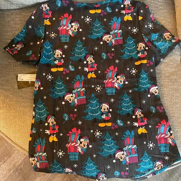 Cute Christmas Mickey Mouse nursing top (new size xs) - Picture 2 of 2
